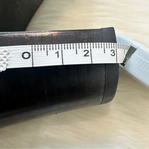 Clark’s Pebbled Black Leather Knee High Heeled Boots Size 6 - Picture 4 of 14